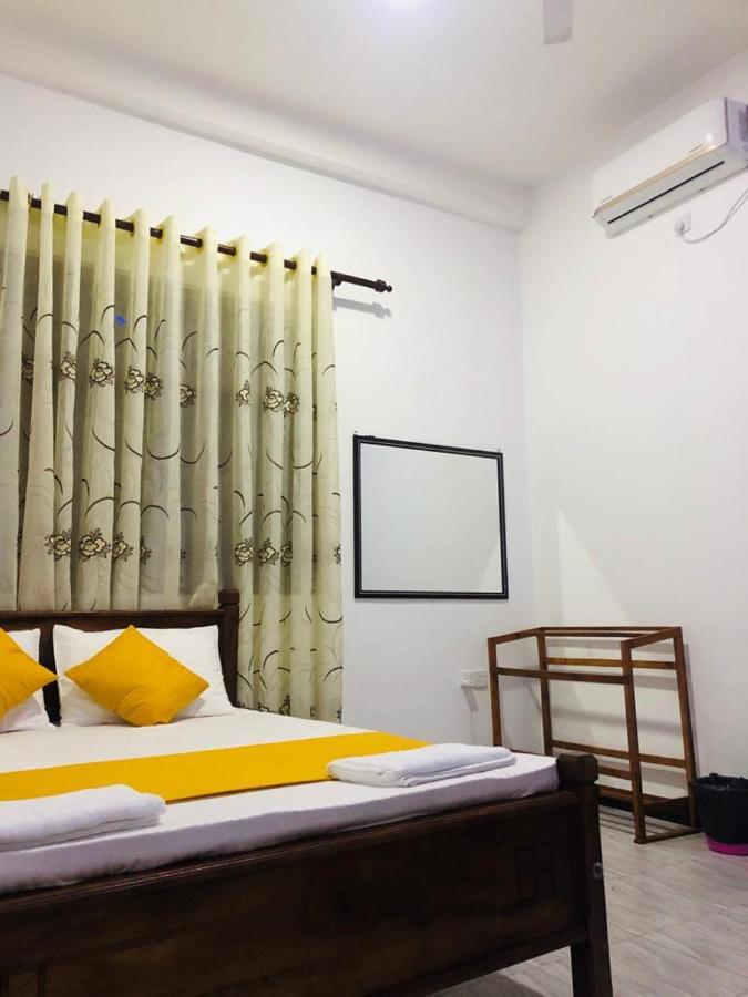 Freedom Inn Негомбо Екстер'єр фото
